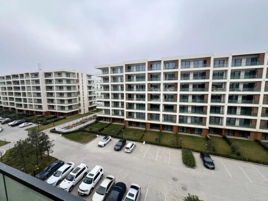 Satılır 1 otaqlı mənzil 60 m²