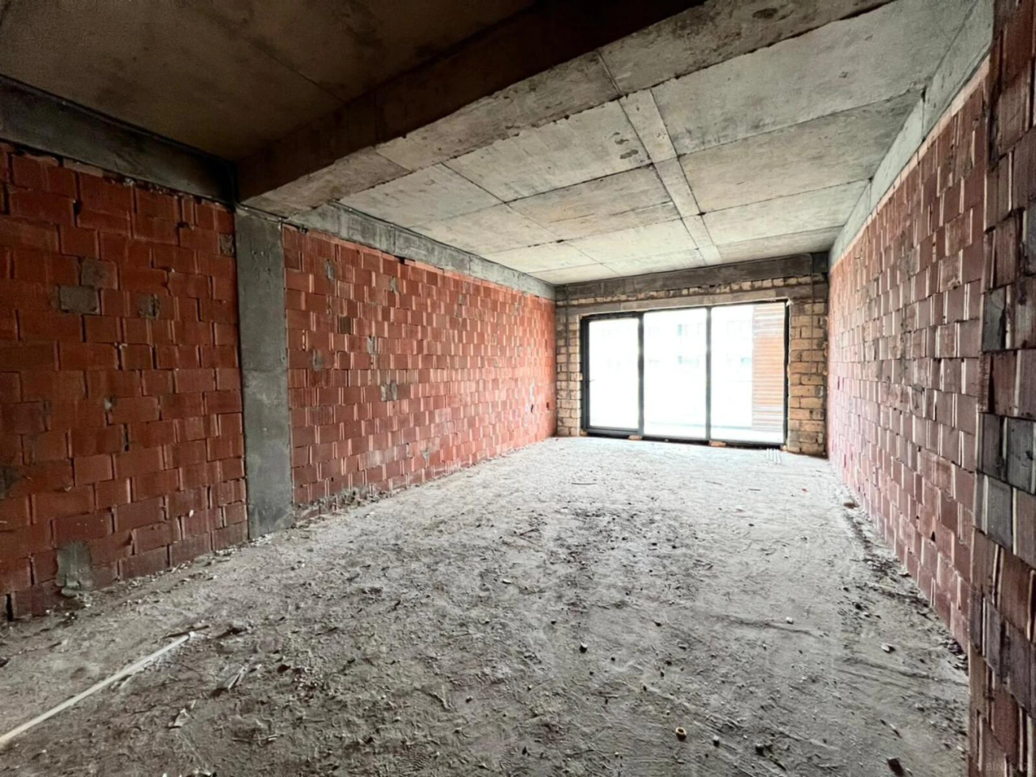 Satılır 1 otaqlı mənzil 60 m²
