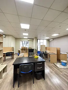 Satılır 4 otaqlı mənzil 215 m²