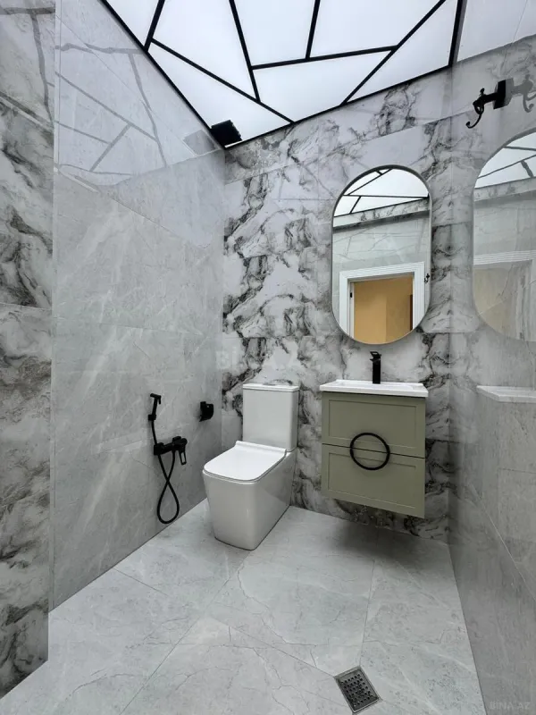 Satılır 3 otaqlı mənzil 107 m²