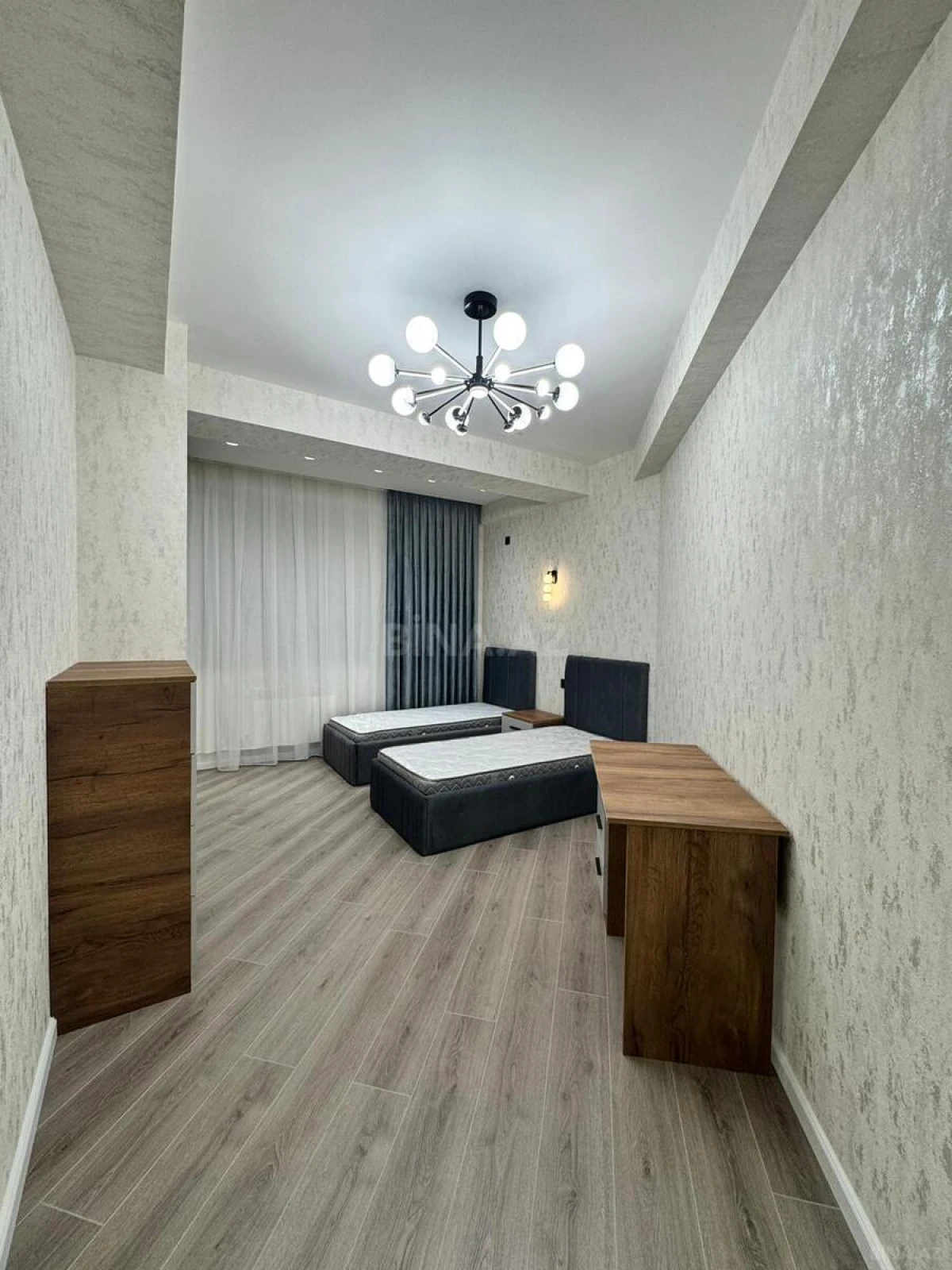 Satılır 3 otaqlı mənzil 107 m²