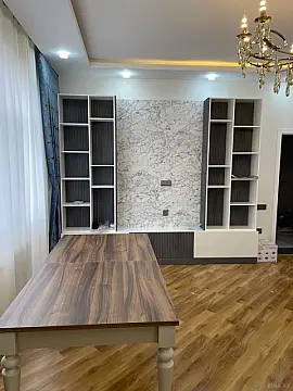 Satılır 3 otaqlı mənzil 136 m²