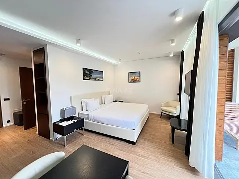 Satılır 1 otaqlı mənzil 56 m²
