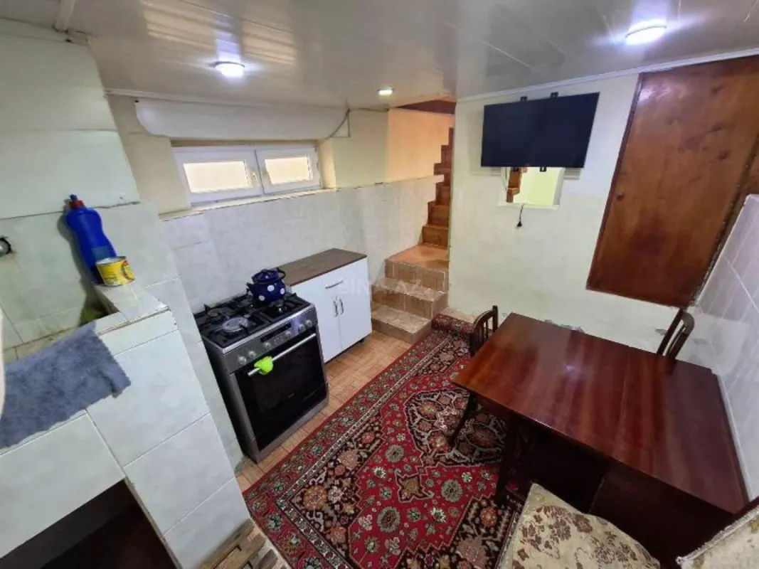 Kirayə verilir 2 otaqlı mənzil 70 m²