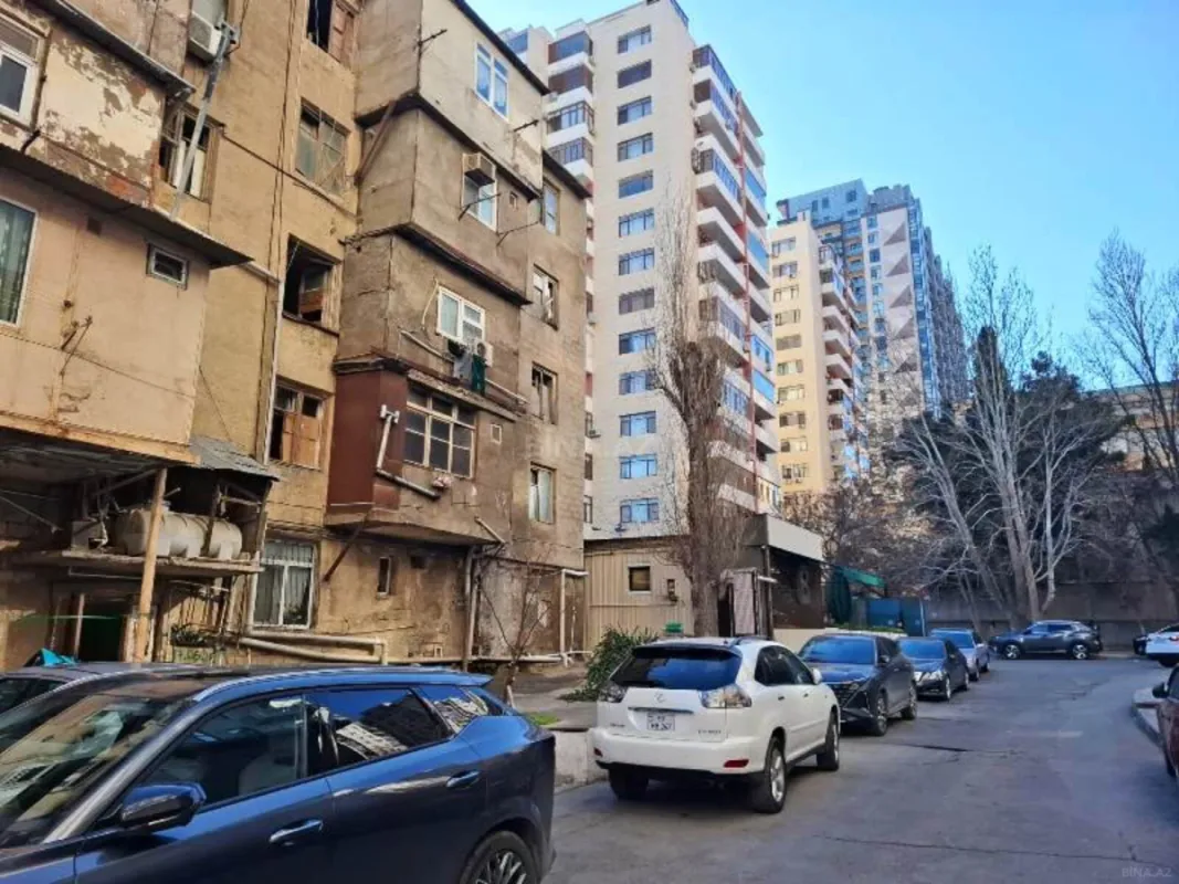 Kirayə verilir 2 otaqlı mənzil 70 m²