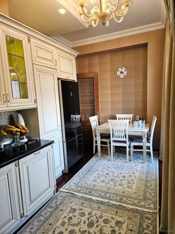 Satılır 3 otaqlı mənzil 103 m²