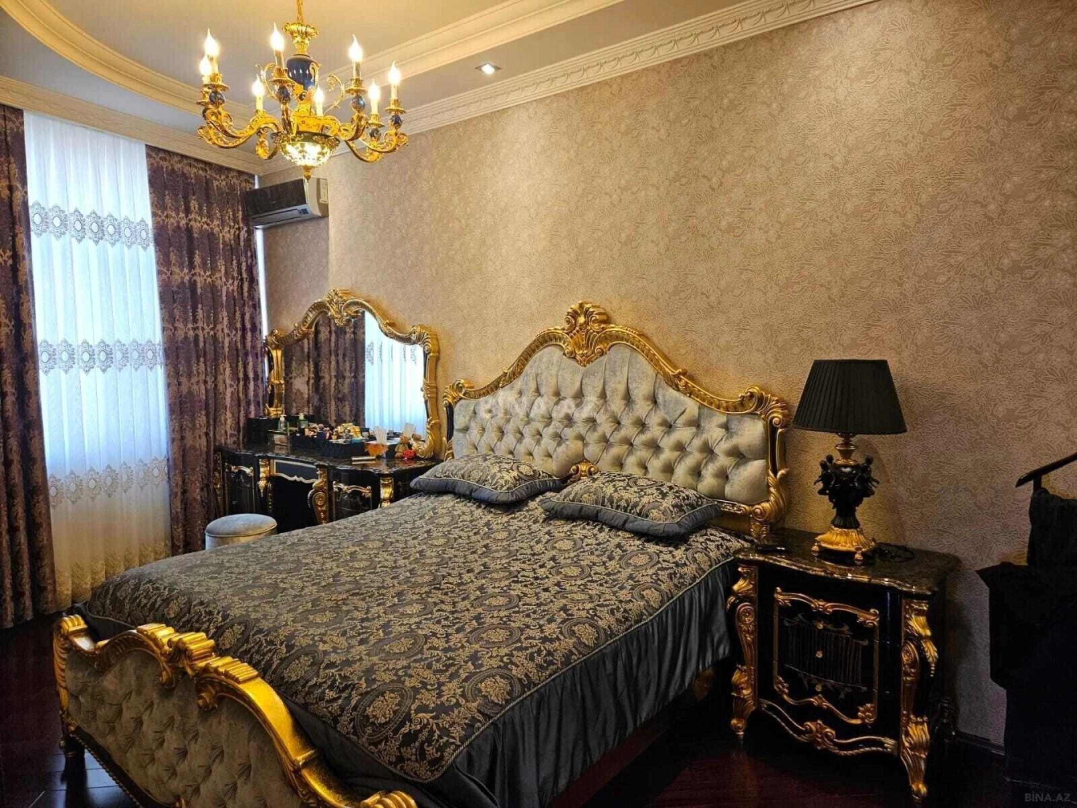 Satılır 3 otaqlı mənzil 103 m²