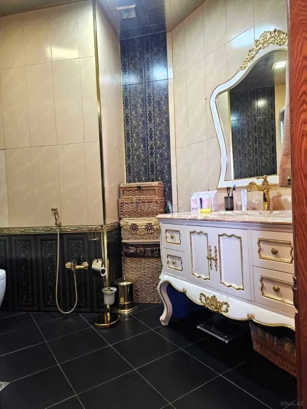 Satılır 3 otaqlı mənzil 103 m²