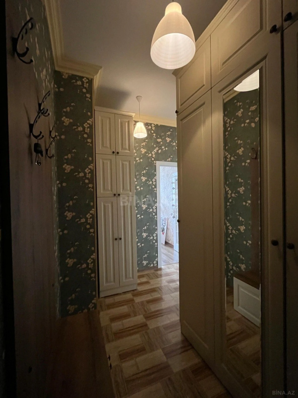 Satılır 2 otaqlı mənzil 64 m²