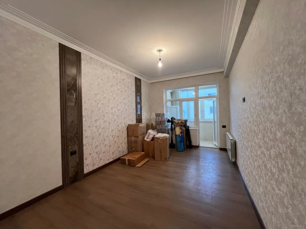Satılır 3 otaqlı mənzil 155 m²