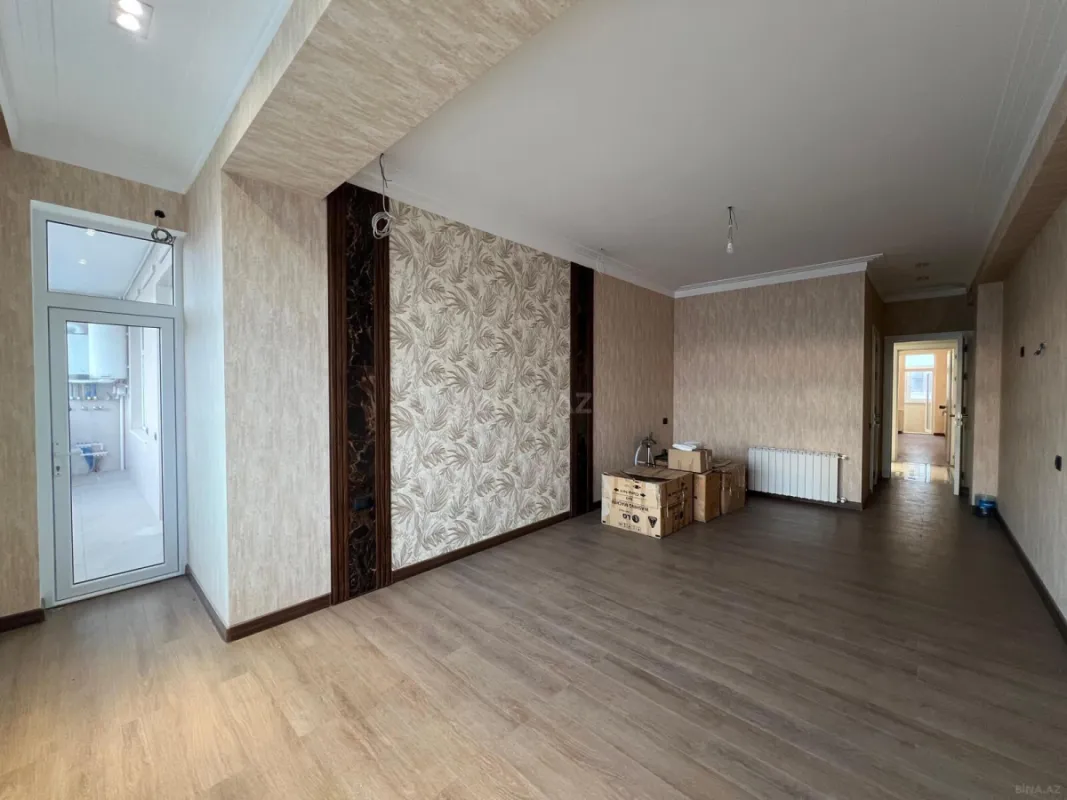 Satılır 3 otaqlı mənzil 155 m²