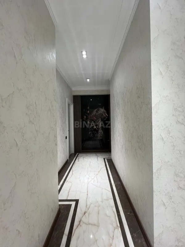 Satılır 3 otaqlı mənzil 155 m²