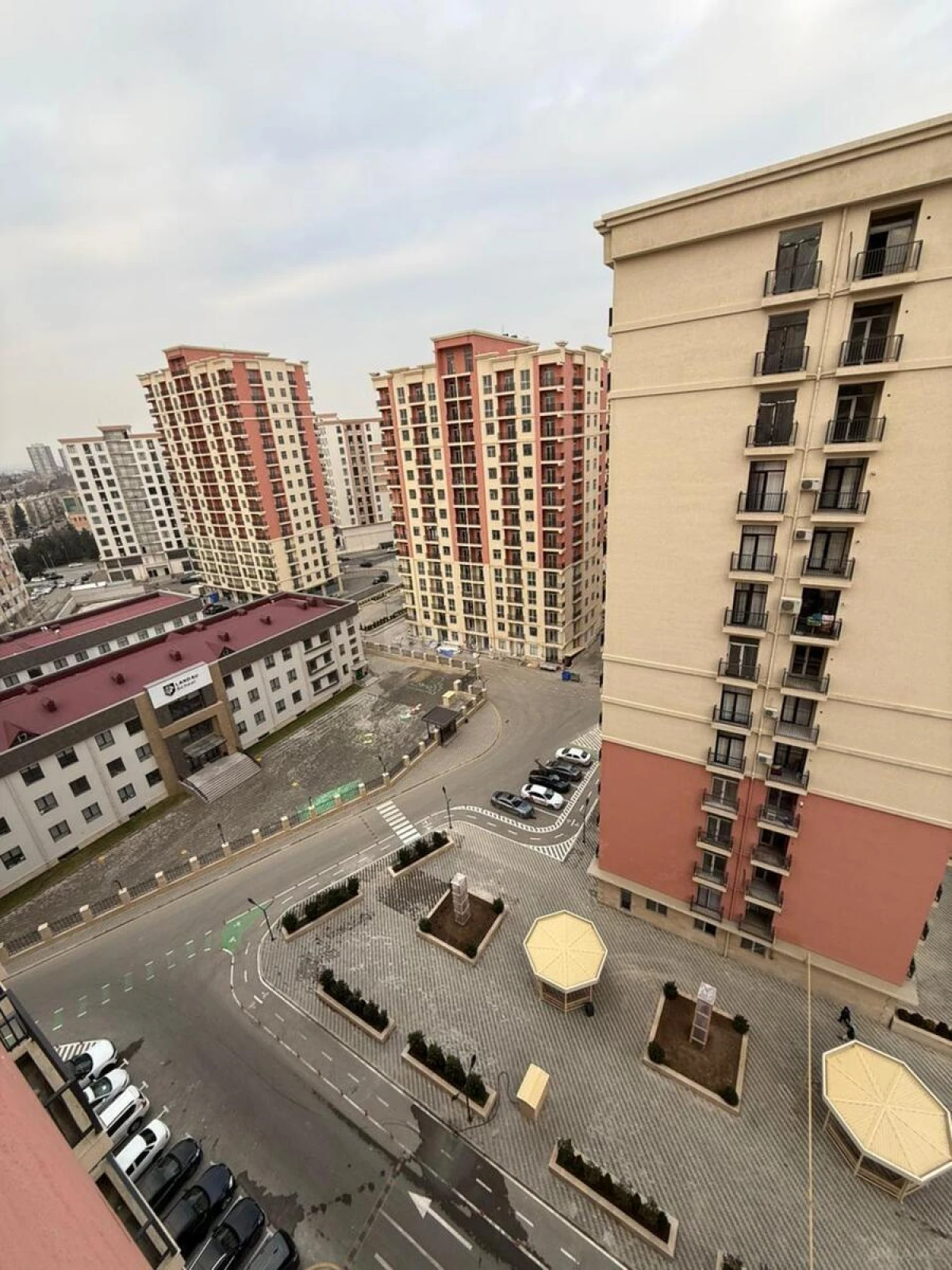 Satılır 2 otaqlı mənzil 70 m²