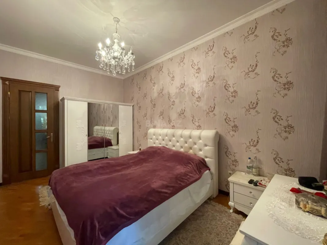 Kirayə verilir 7 otaqlı həyət evi 400 m²