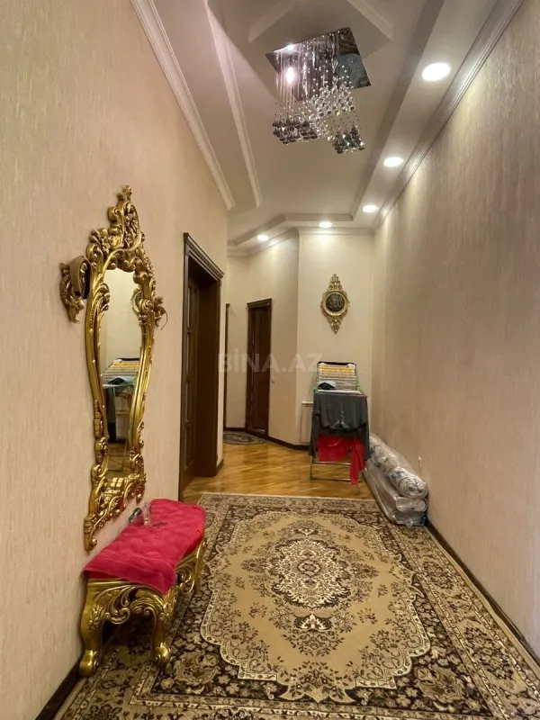 Kirayə verilir 7 otaqlı həyət evi 400 m²