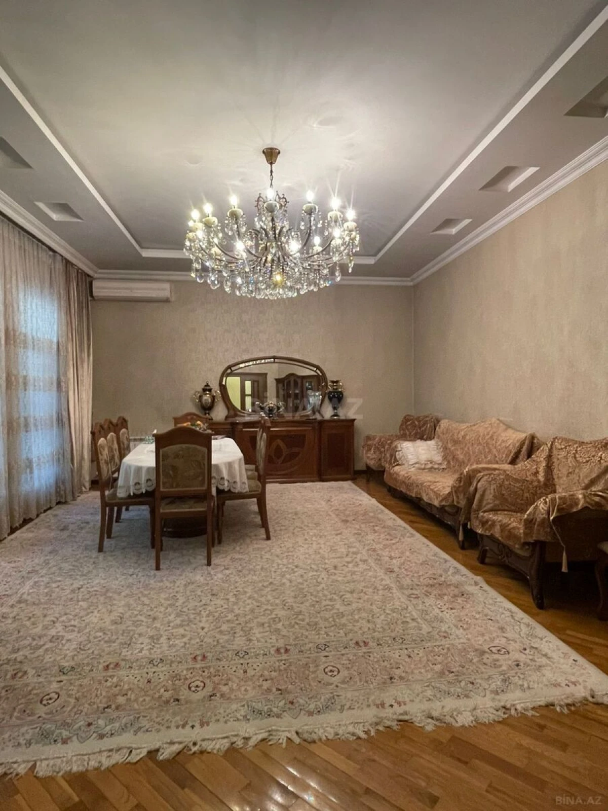 Kirayə verilir 7 otaqlı həyət evi 400 m²