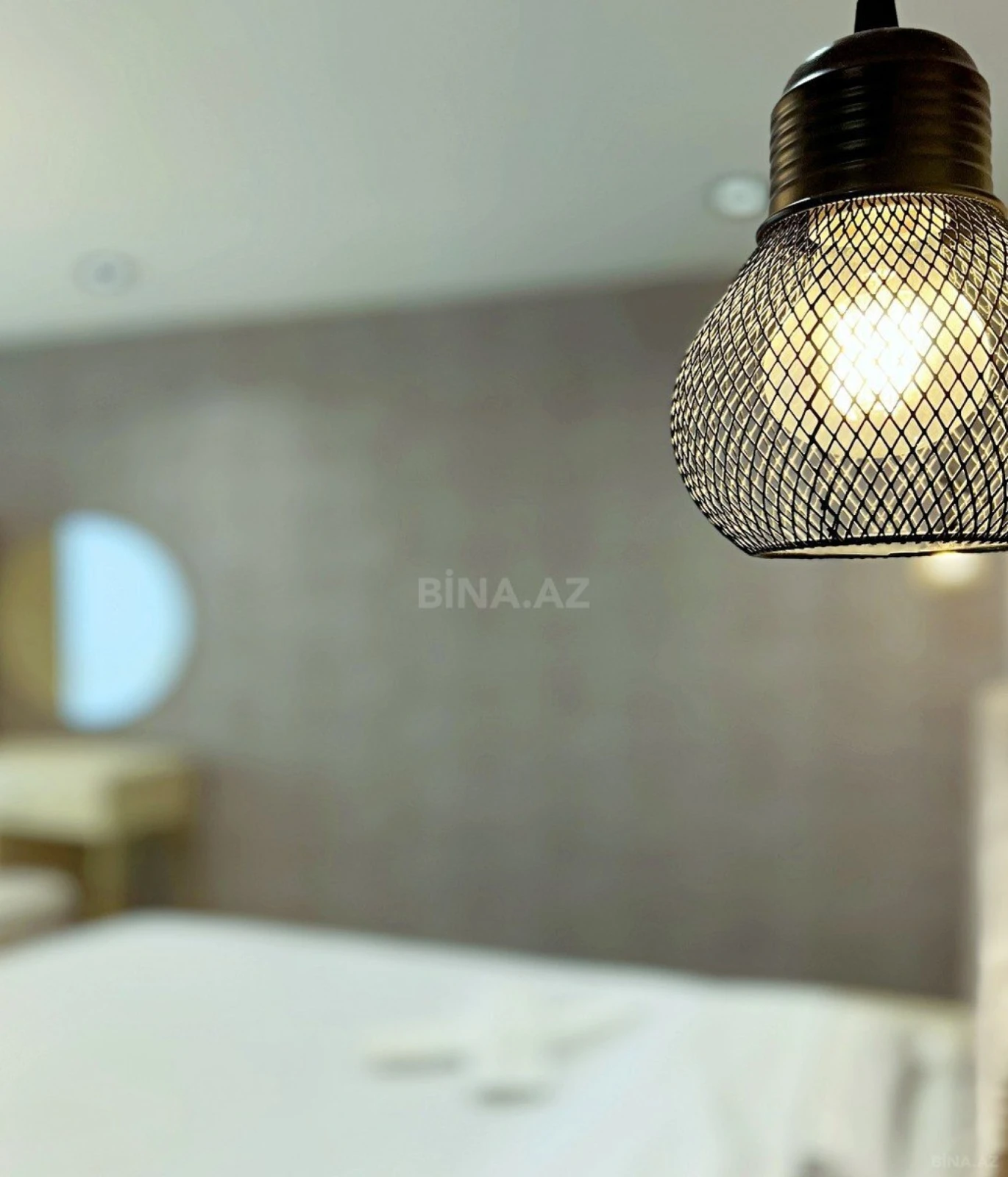 Satılır 5 otaqlı həyət evi 244 m²