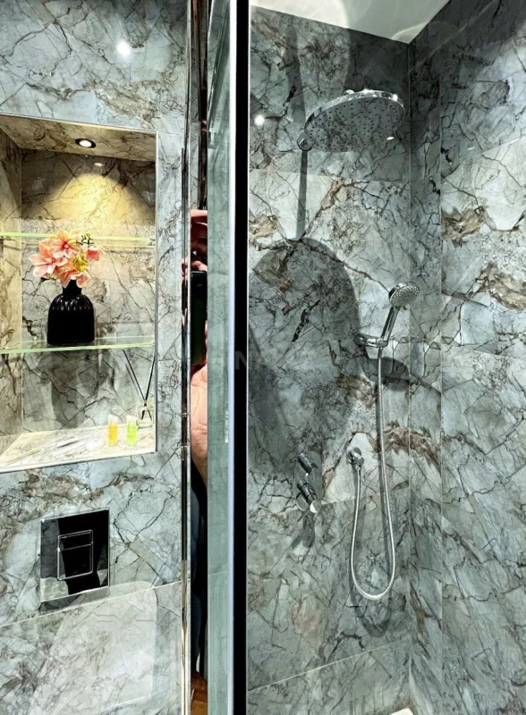 Satılır 5 otaqlı həyət evi 244 m²