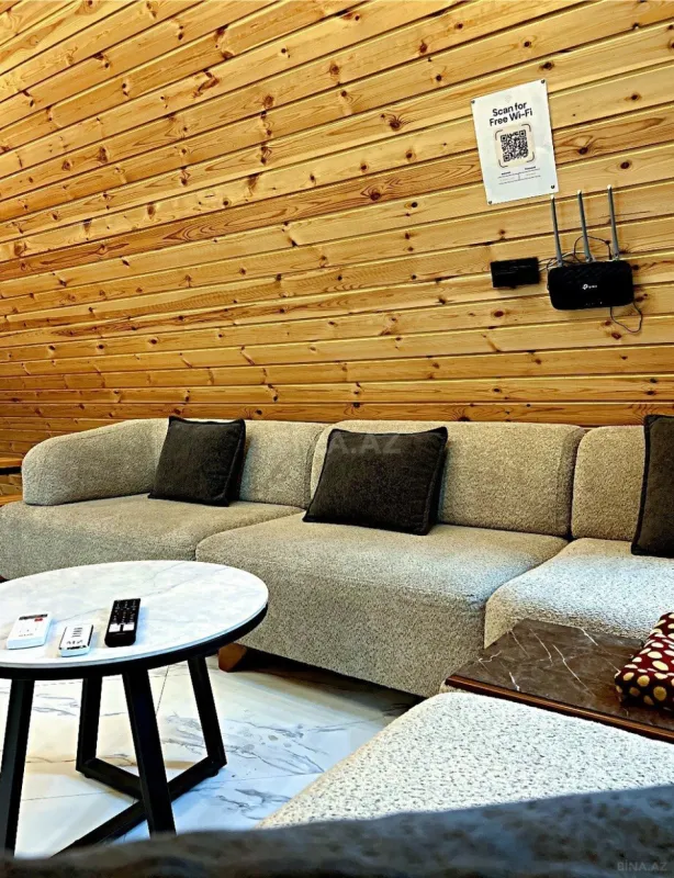 Satılır 5 otaqlı həyət evi 244 m²