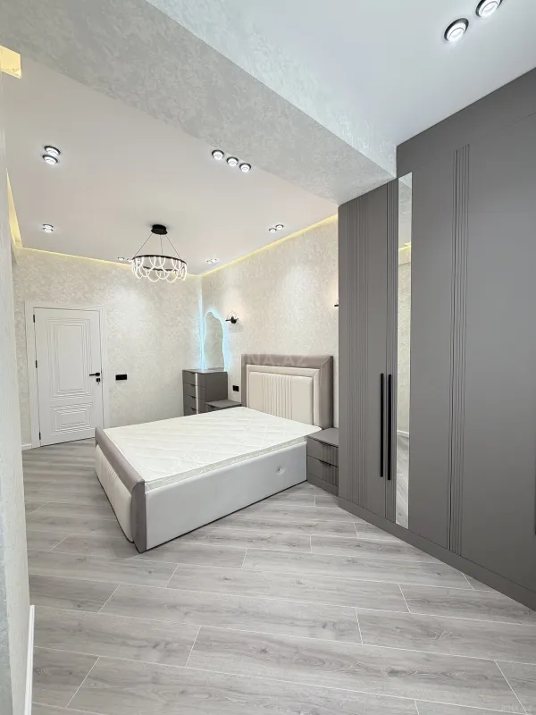 Satılır 3 otaqlı mənzil 107 m²