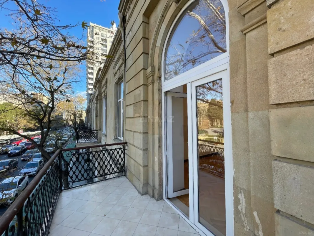 Kirayə verilir 3 otaqlı ofis 115 m²