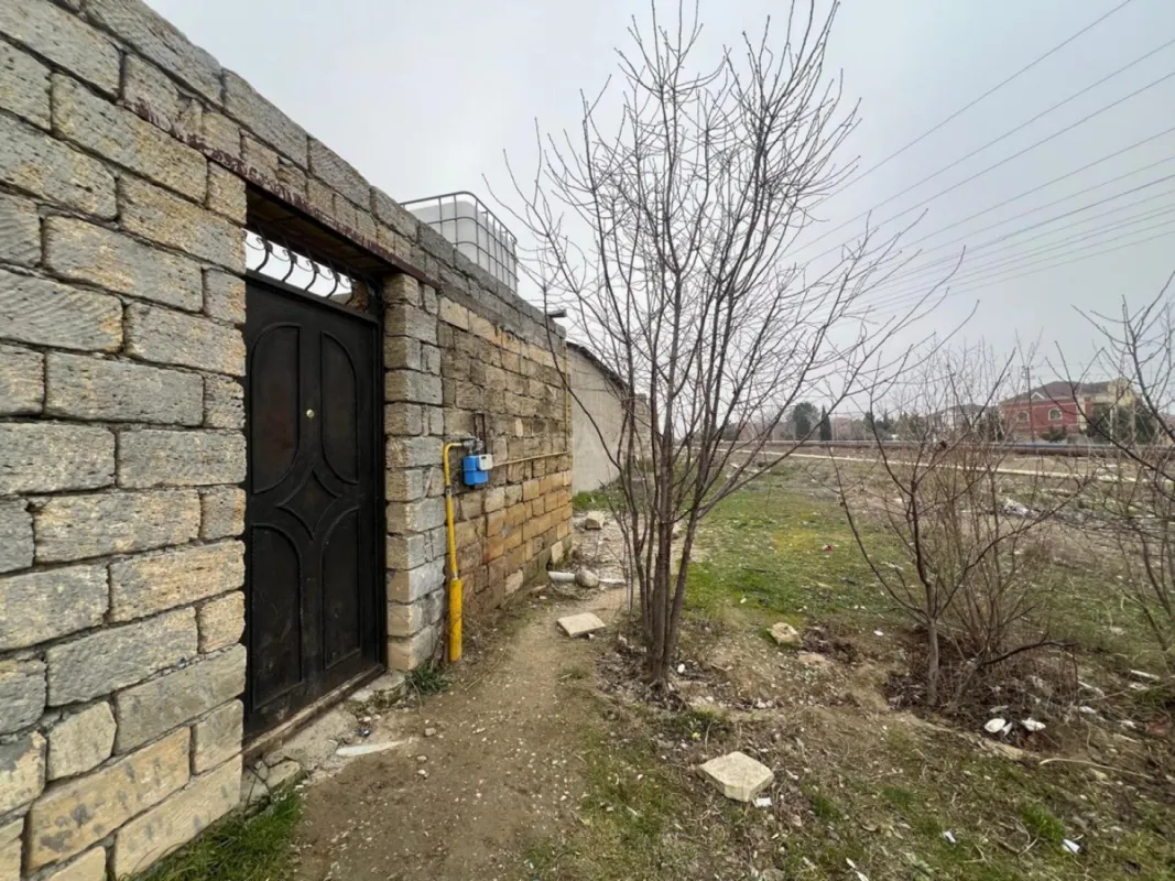 Satılır 3 otaqlı həyət evi 100 m²