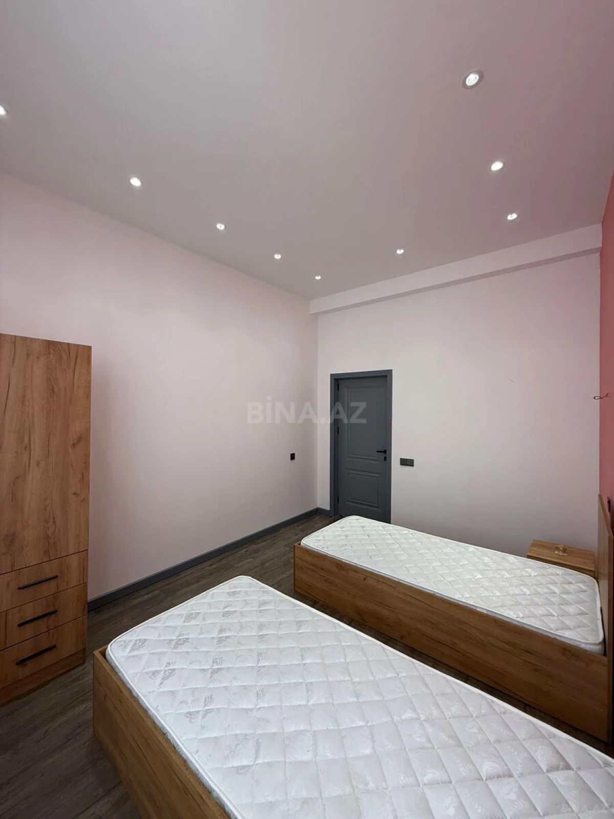 Satılır 5 otaqlı həyət evi 170 m²