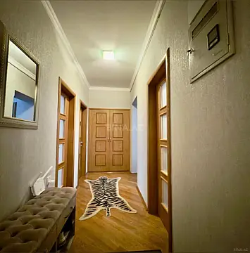 Satılır 4 otaqlı mənzil 74 m²