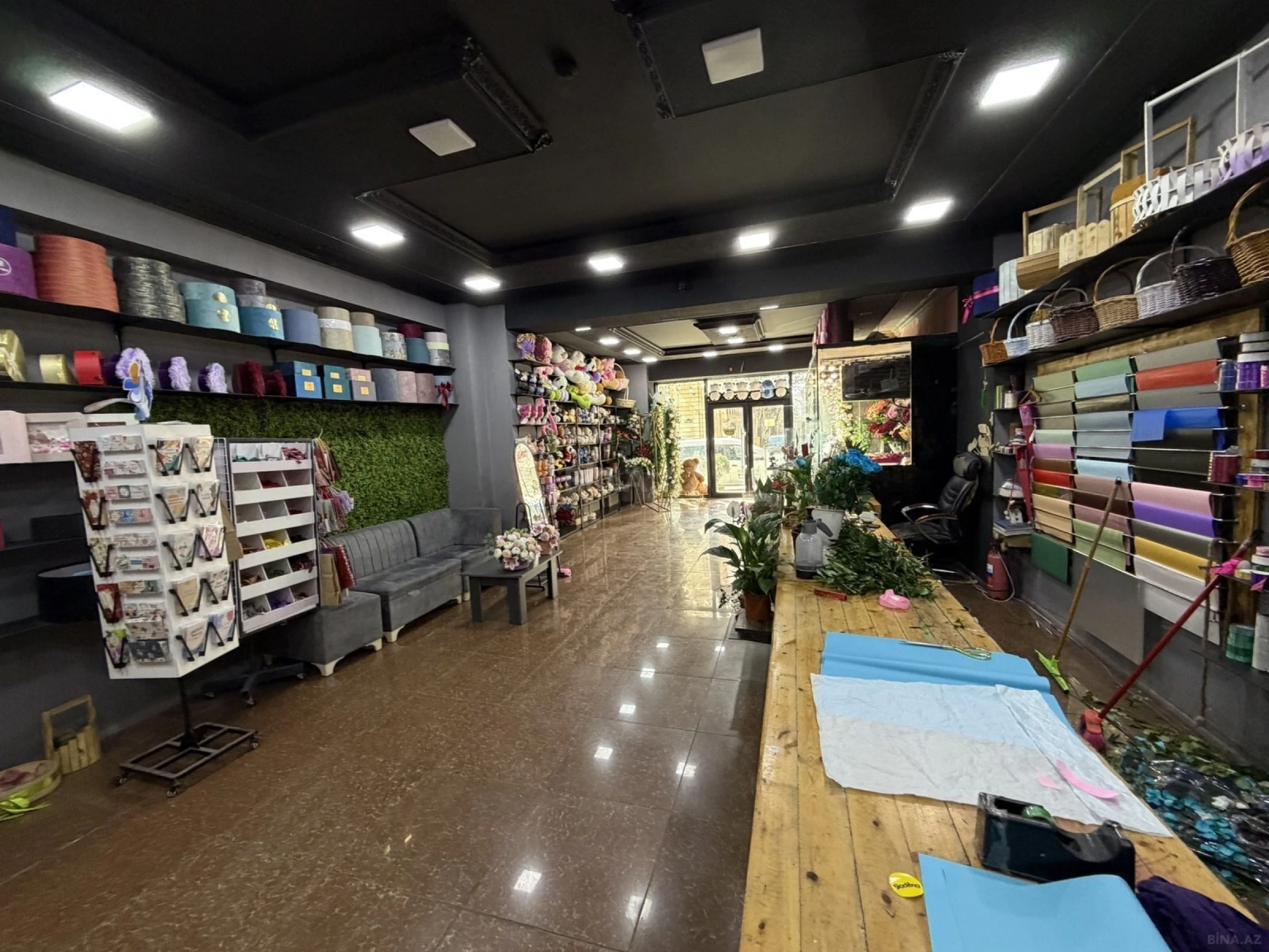 Satılır obyekt 113 m²