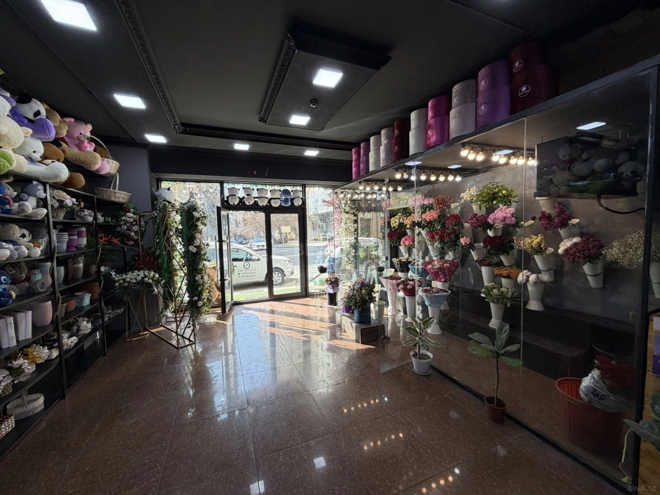 Satılır obyekt 113 m²