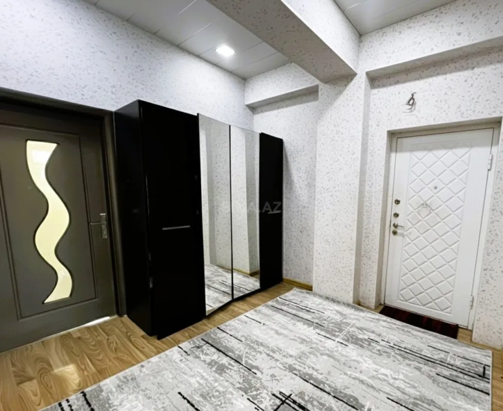 Satılır 3 otaqlı mənzil 90 m²