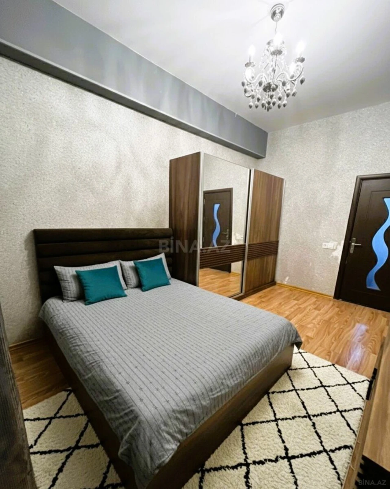 Satılır 3 otaqlı mənzil 90 m²