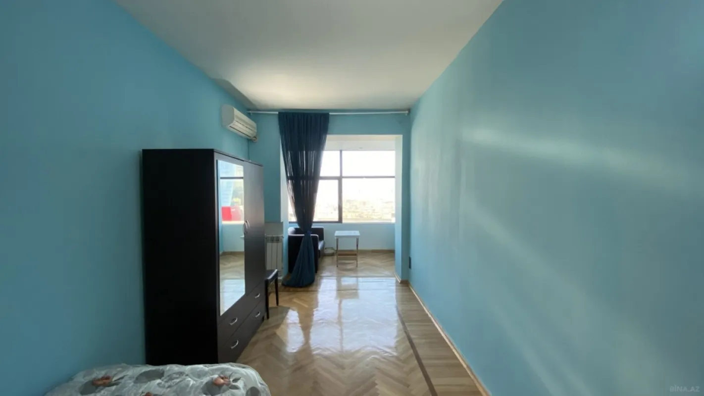Satılır 3 otaqlı mənzil 90 m²