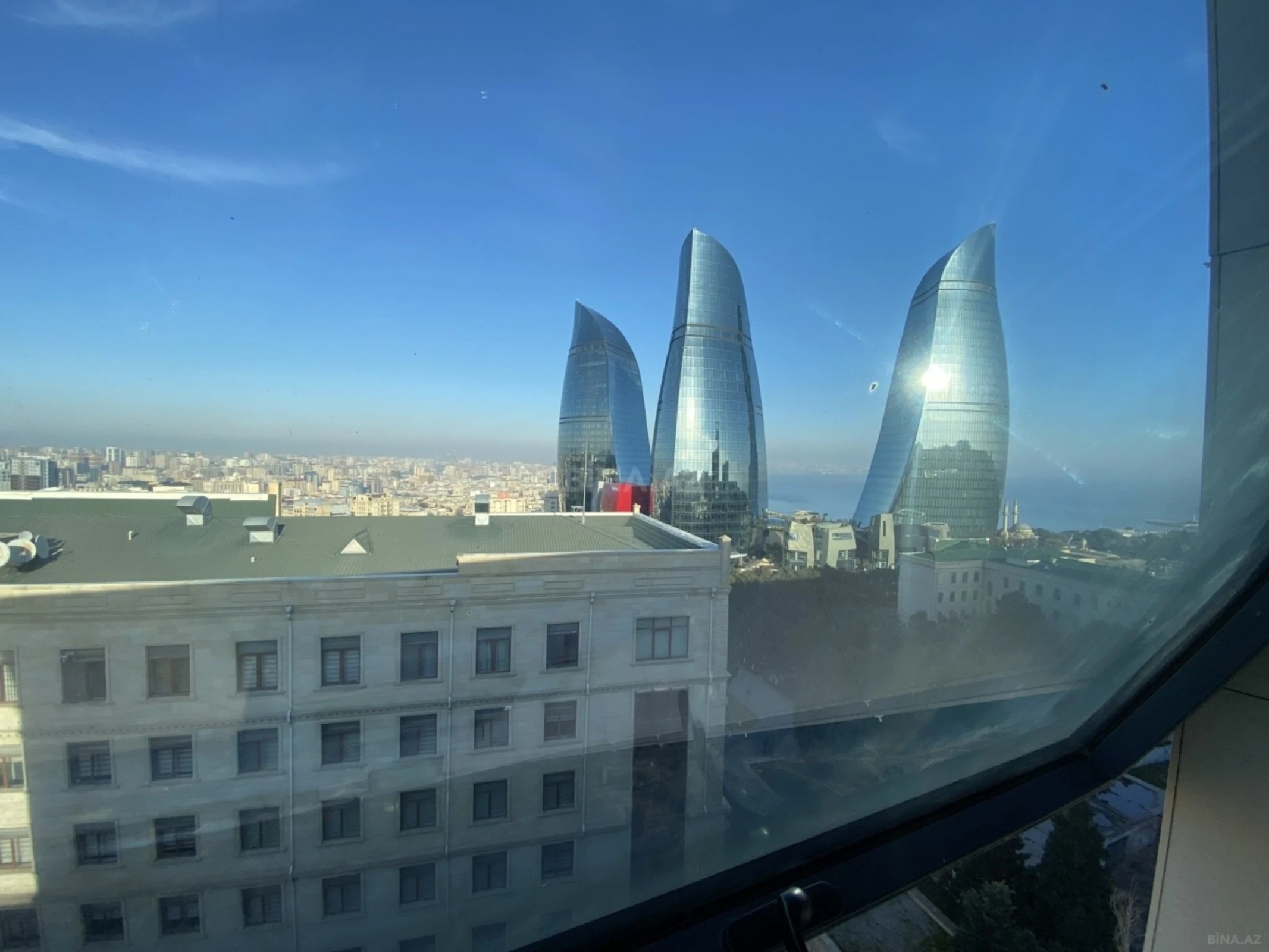 Satılır 3 otaqlı mənzil 90 m²