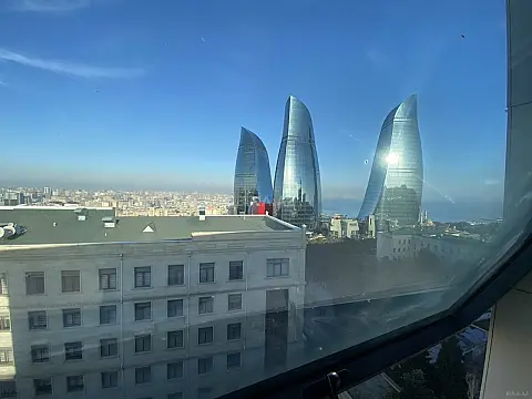 Satılır 3 otaqlı mənzil 90 m²