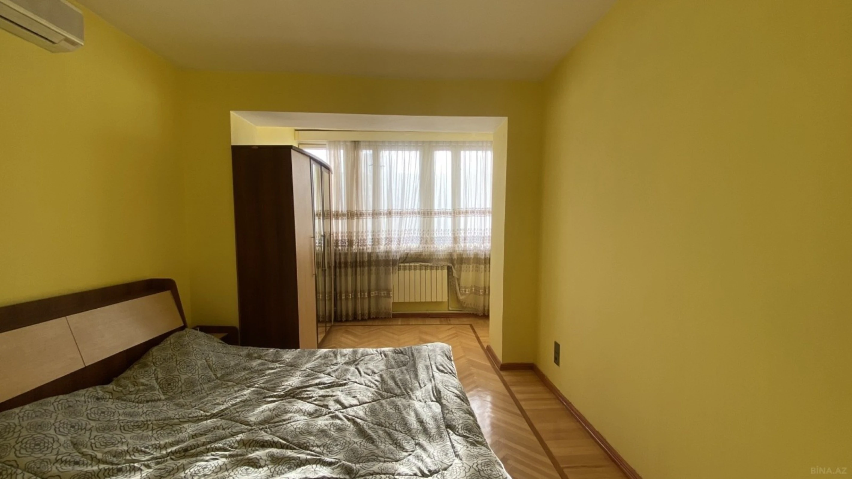 Satılır 3 otaqlı mənzil 90 m²