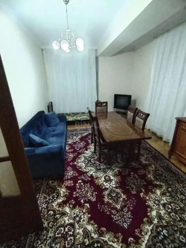 Satılır 2 otaqlı mənzil 85 m²
