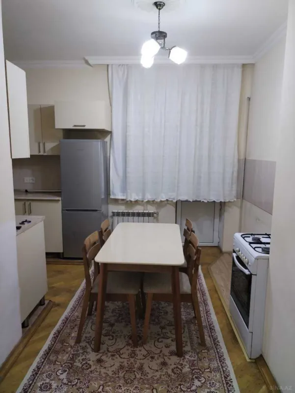 Satılır 2 otaqlı mənzil 85 m²