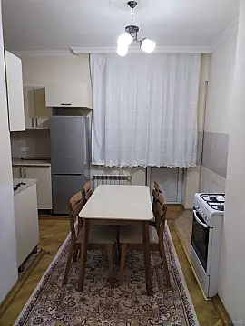 Satılır 2 otaqlı mənzil 85 m²
