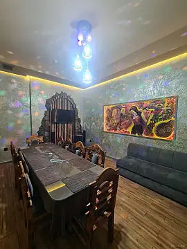 Satılır obyekt 400 m²