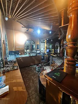 Satılır obyekt 400 m²