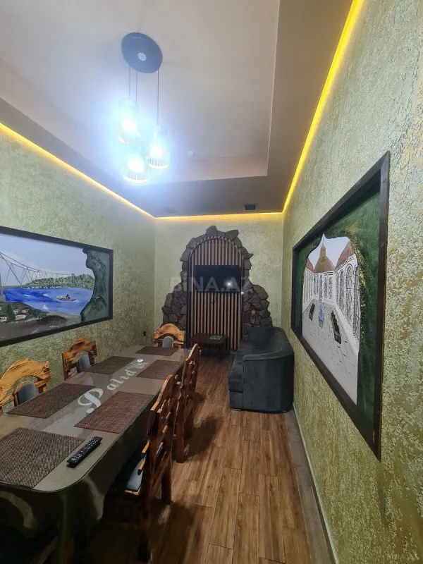 Satılır obyekt 400 m²