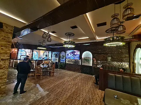 Satılır obyekt 400 m²