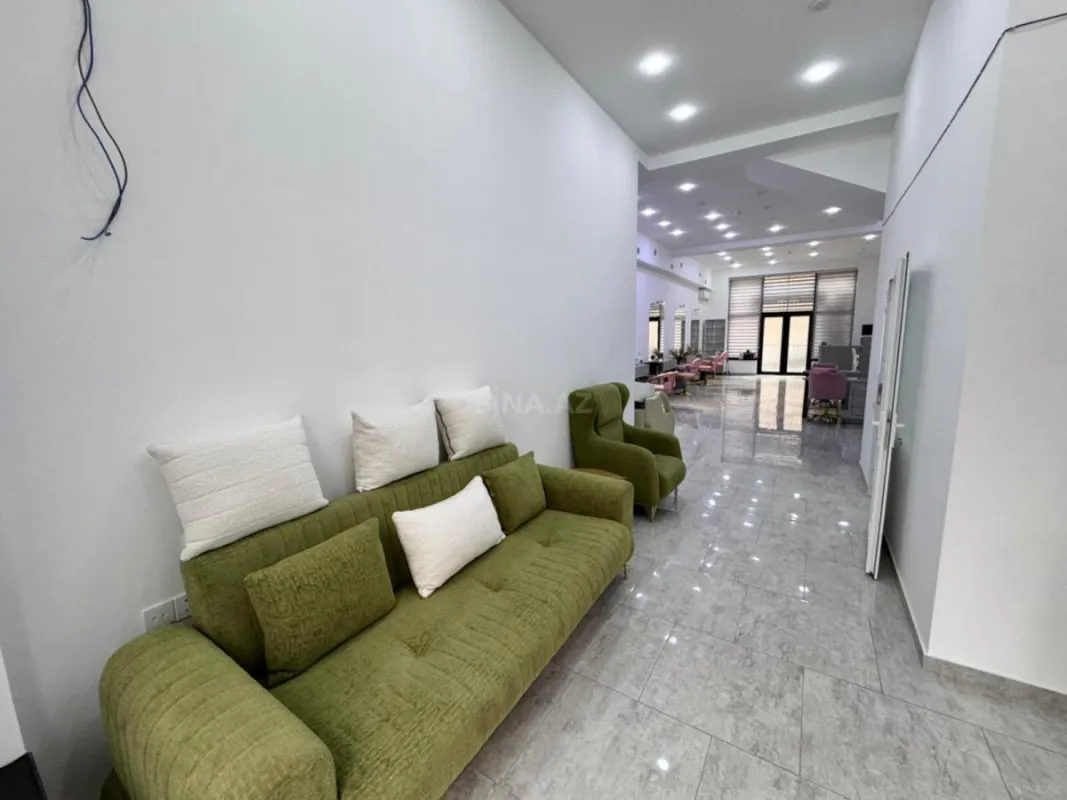 Kirayə verilir obyekt 210 m²