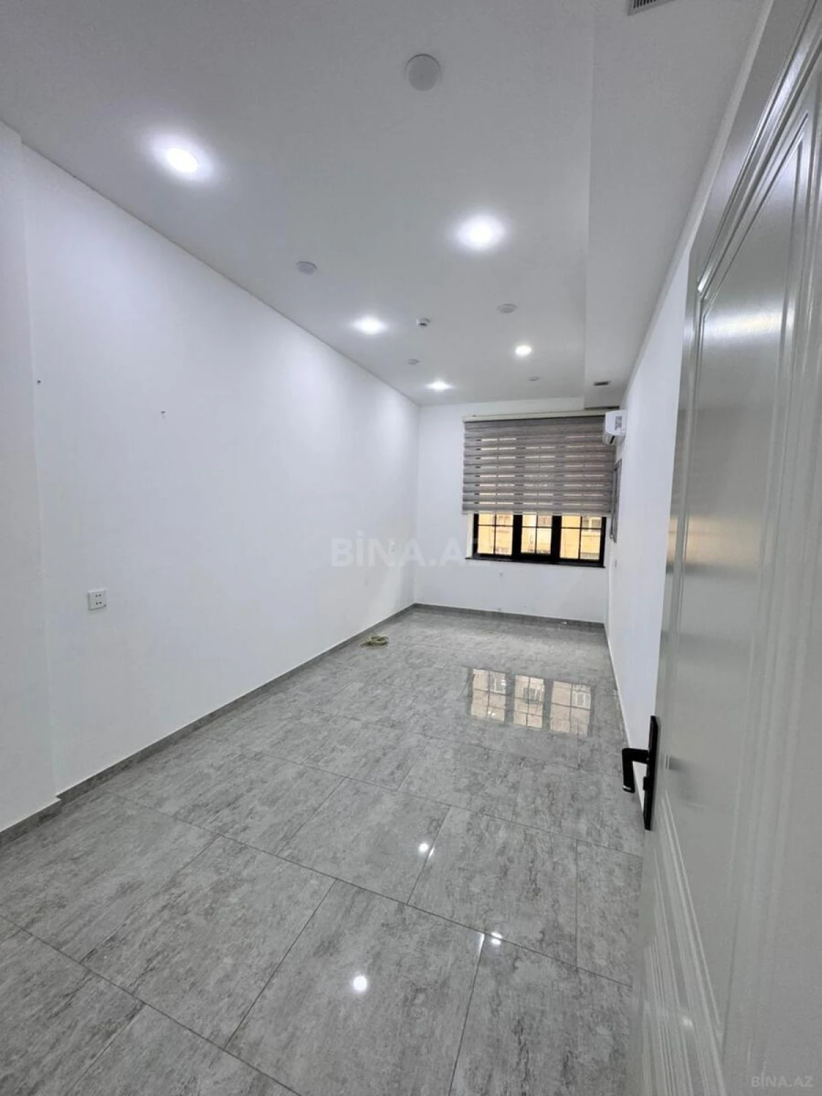 Kirayə verilir obyekt 210 m²