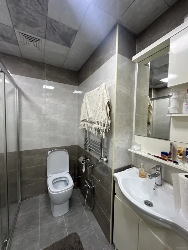 Satılır 2 otaqlı mənzil 45 m²