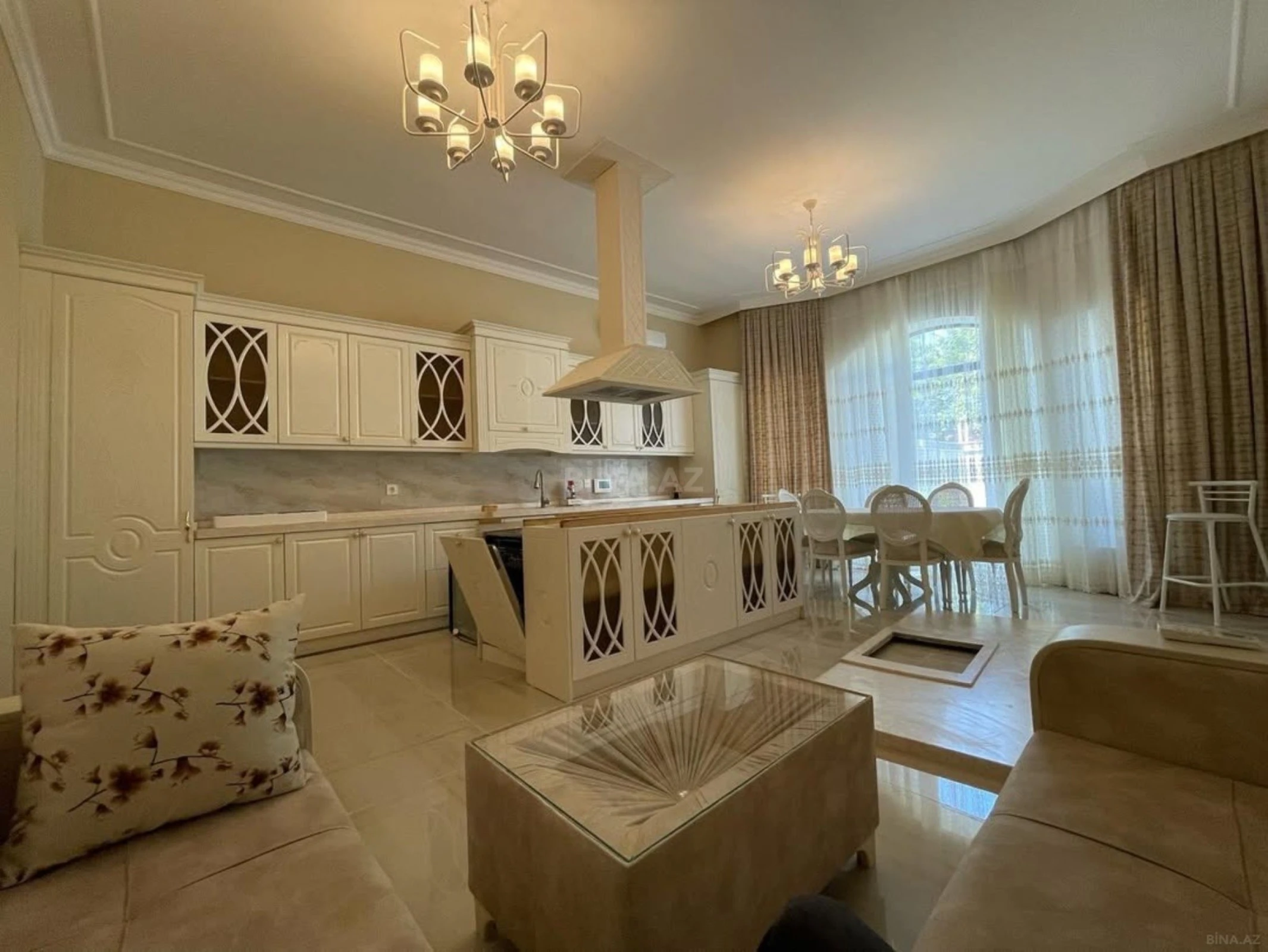 Kirayə verilir 5 otaqlı həyət evi 300 m²