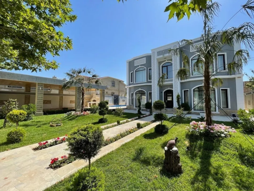 Kirayə verilir 5 otaqlı həyət evi 300 m²