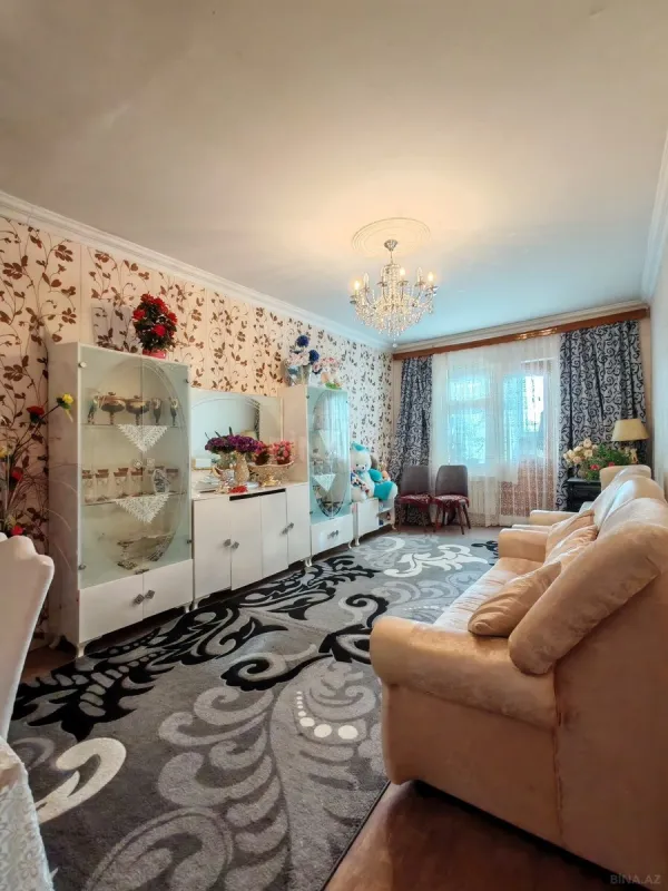 Satılır 3 otaqlı mənzil 95 m²