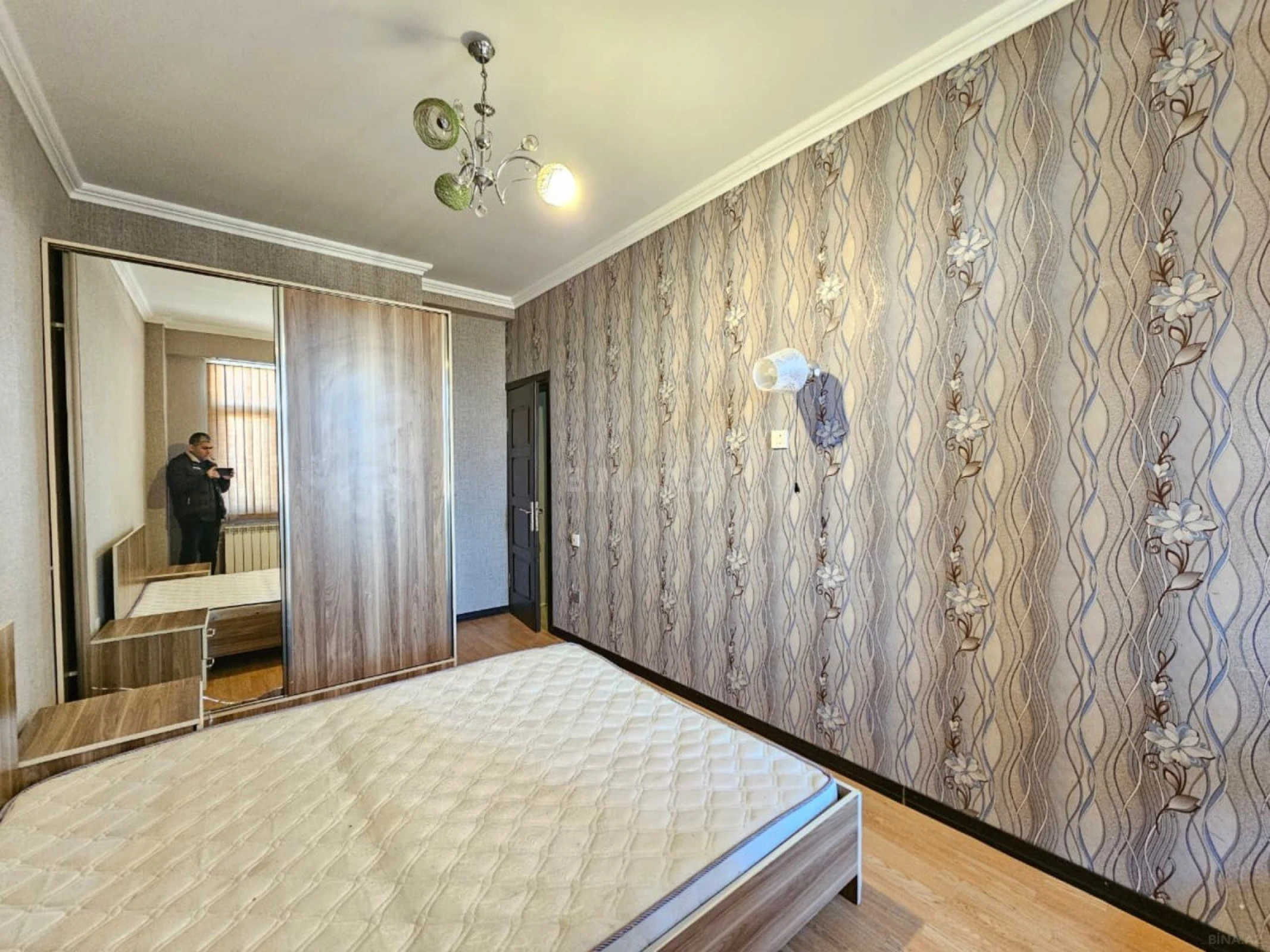 Satılır 2 otaqlı mənzil 57 m²